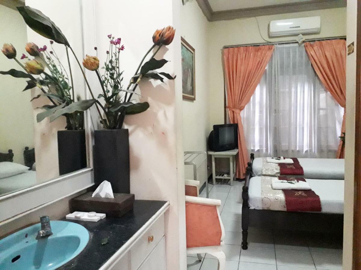Vidi 1 Hotel Jogjakarta Kejayan Luaran gambar